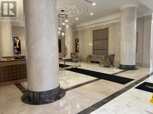 1903 - 36 Elm Drive W, Mississauga, Ontario  L5B 0N3 - Photo 24 - W12632292