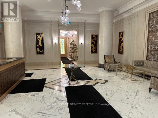 1903 - 36 Elm Drive W, Mississauga, Ontario  L5B 0N3 - Photo 21 - W12632292