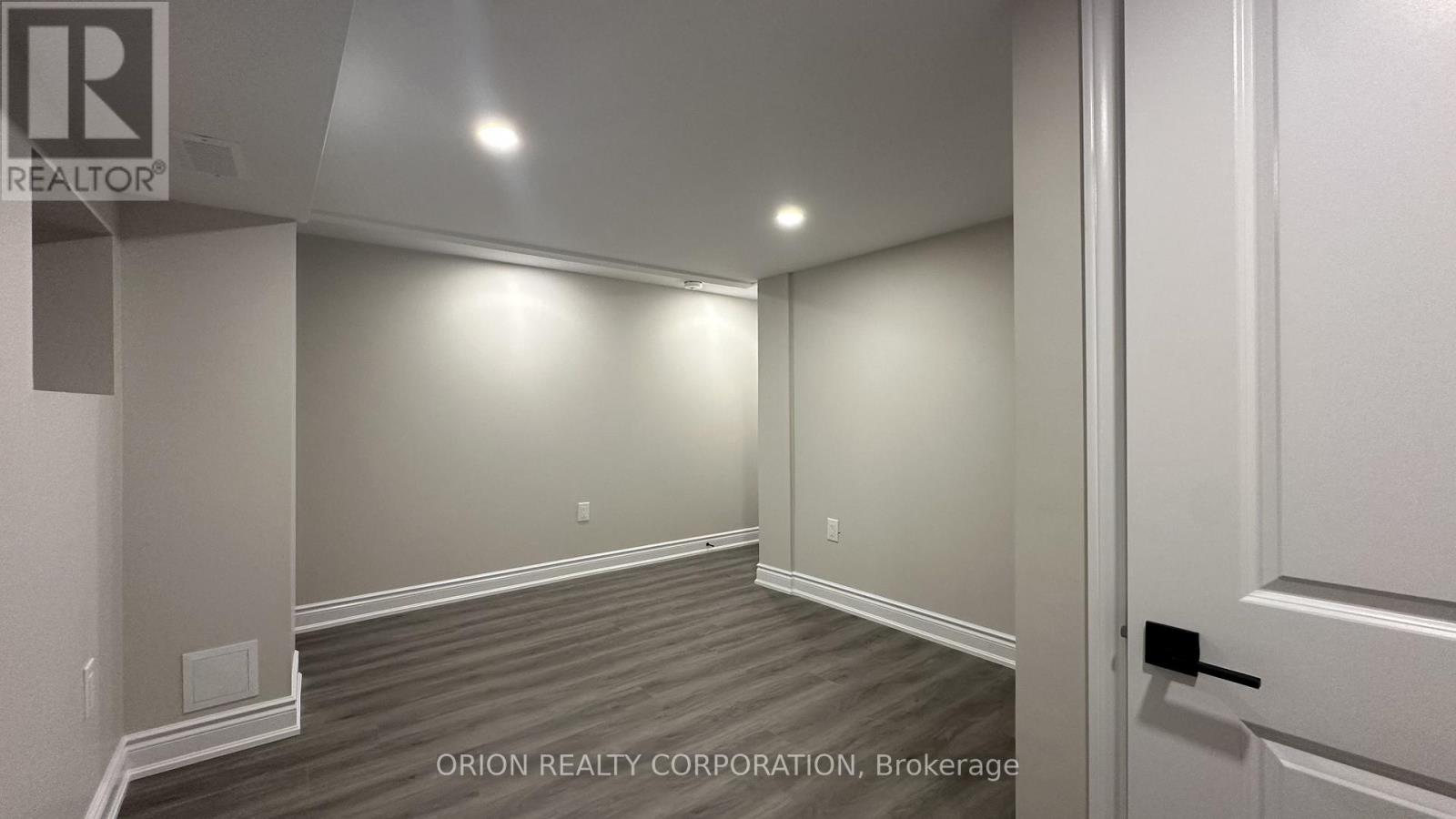 12 Trailbank Gardens, Hamilton, Ontario  L8B 1Z3 - Photo 12 - X12690664