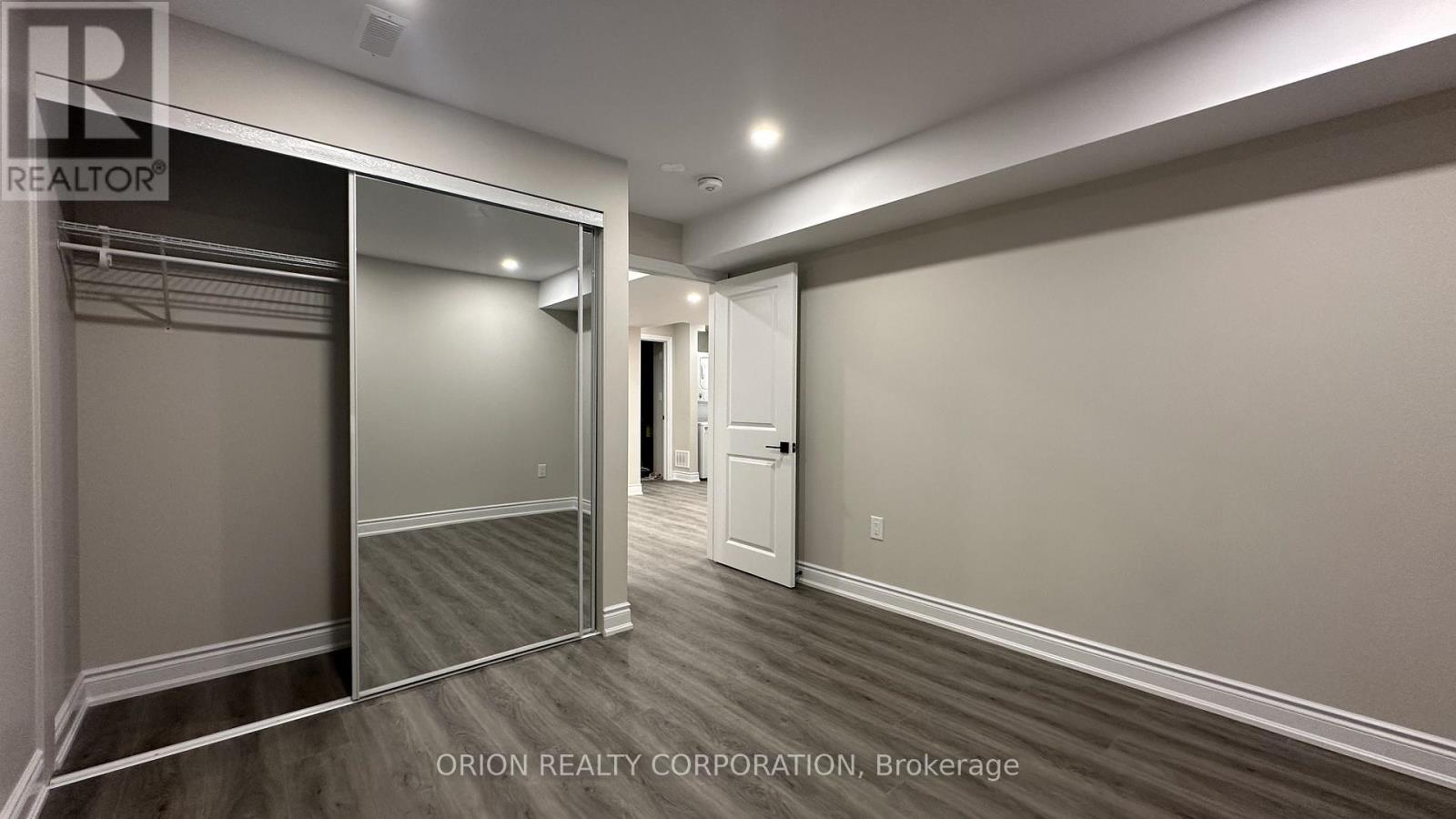 12 Trailbank Gardens, Hamilton, Ontario  L8B 1Z3 - Photo 9 - X12690664