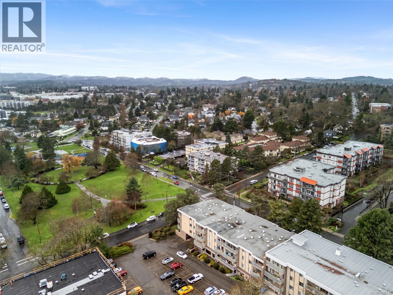 227 1025 Inverness Rd, Saanich, British Columbia