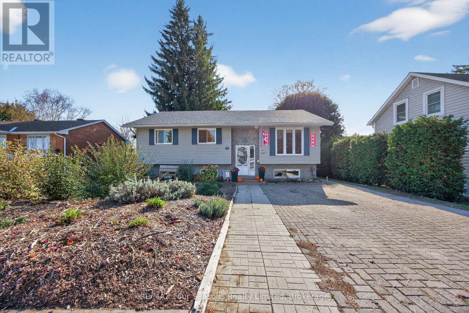 7 BATTEAUX ROAD, Clearview, Ontario