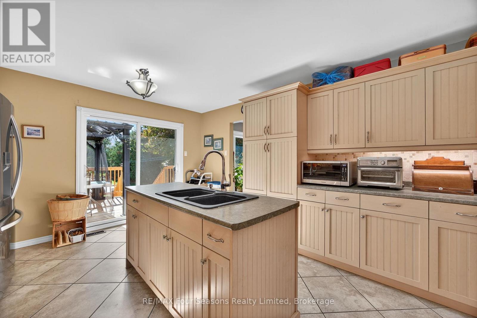 7 Batteaux Road, Clearview (Nottawa), Ontario  L0M 1P0 - Photo 12 - S12691722