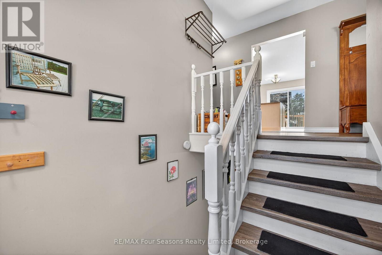 7 Batteaux Road, Clearview (Nottawa), Ontario  L0M 1P0 - Photo 7 - S12691722