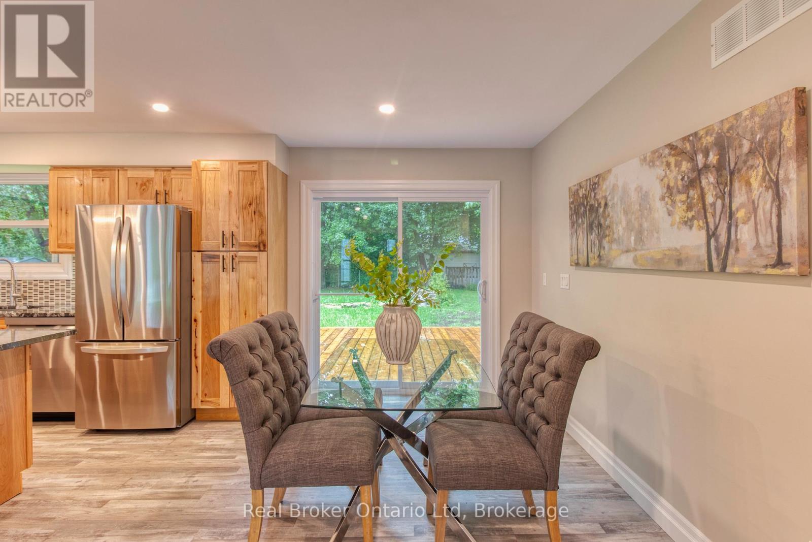 446 Isaac Street, South Bruce Peninsula, Ontario  N0H 2T0 - Photo 14 - X12691750