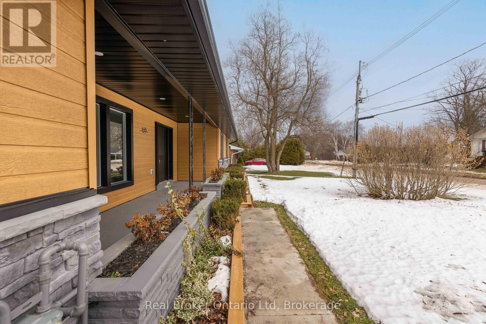 446 Isaac Street, South Bruce Peninsula, Ontario  N0H 2T0 - Photo 4 - X12691750