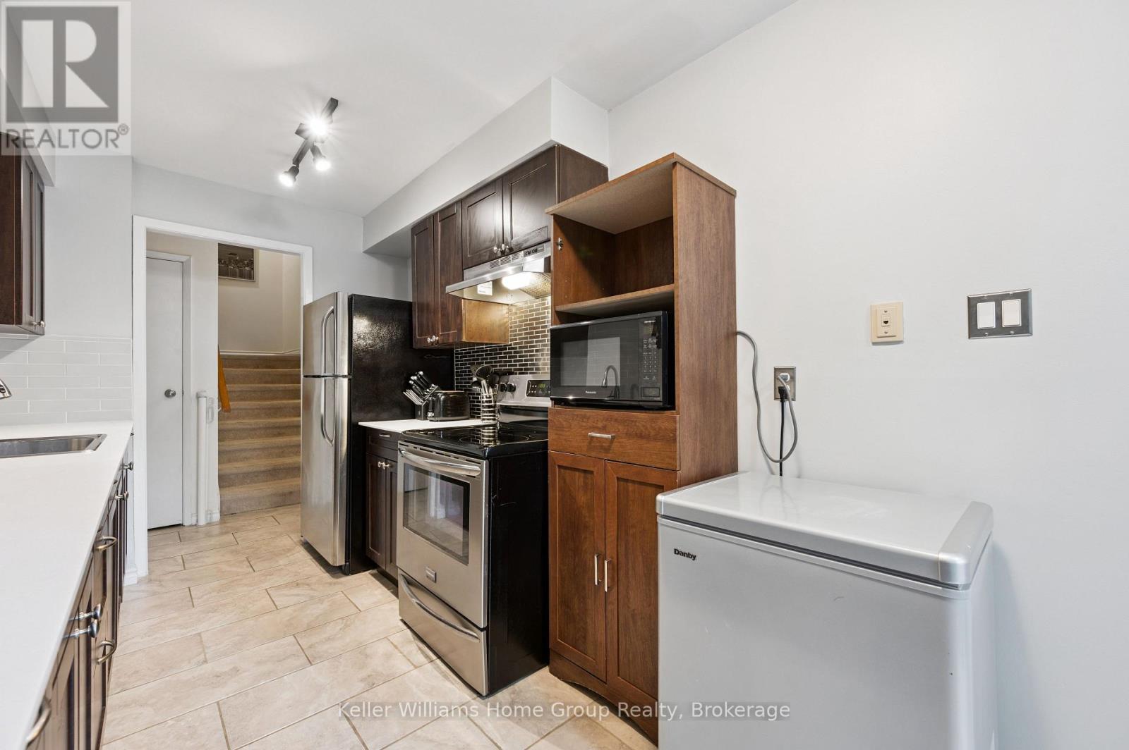 95 - 49 Rhonda Road, Guelph (Willow West/sugarbush/west Acres), Ontario  N1H 7A4 - Photo 16 - X12691770