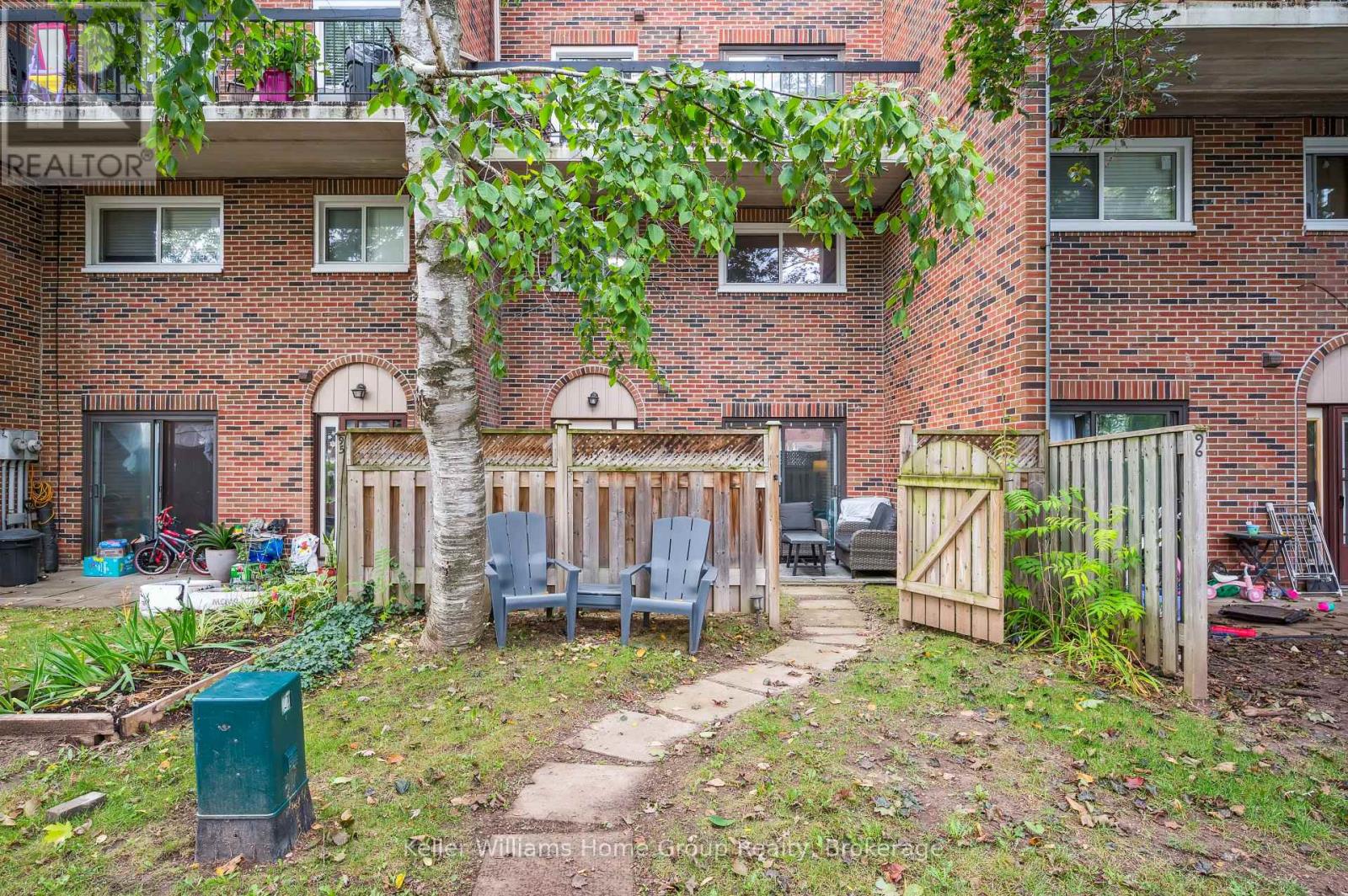 95 - 49 Rhonda Road, Guelph (Willow West/sugarbush/west Acres), Ontario  N1H 7A4 - Photo 32 - X12691770