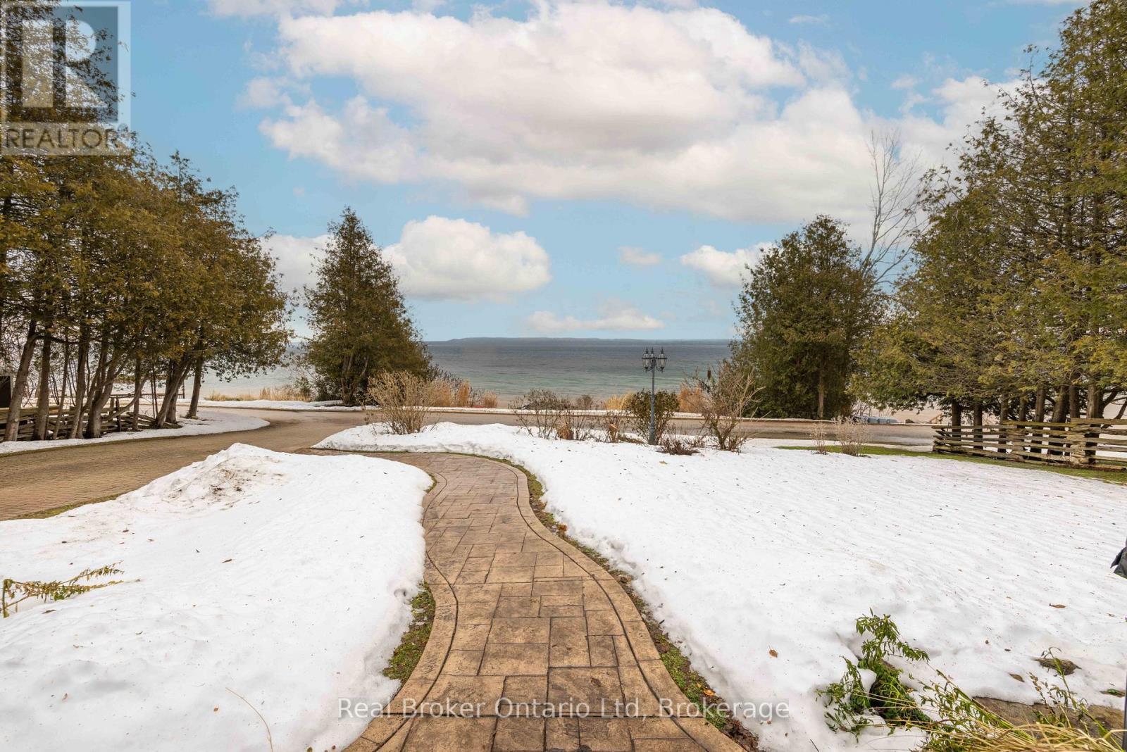 339496 Presquile Road, Georgian Bluffs, Ontario  N0H 2T0 - Photo 2 - X12691776