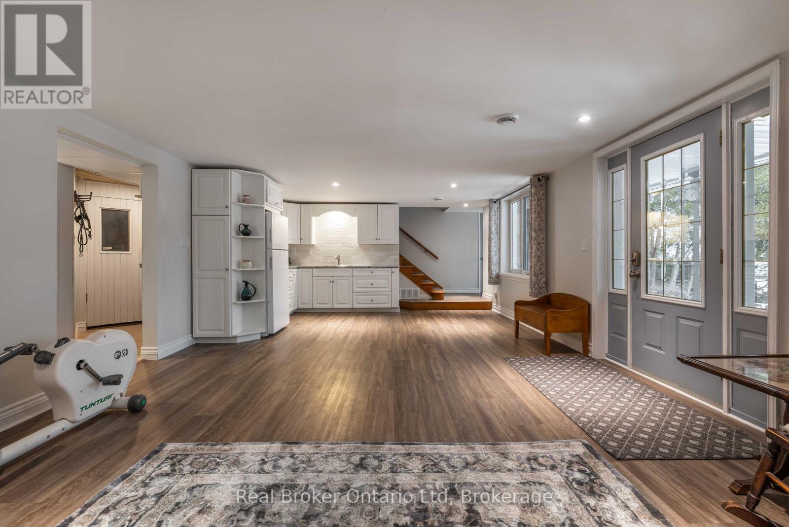 339496 Presquile Road, Georgian Bluffs, Ontario  N0H 2T0 - Photo 25 - X12691776