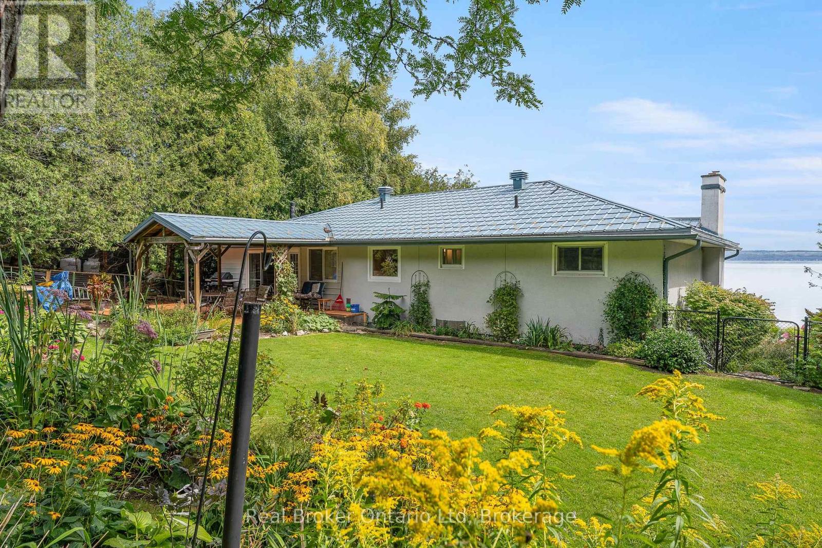 339496 Presquile Road, Georgian Bluffs, Ontario  N0H 2T0 - Photo 34 - X12691776