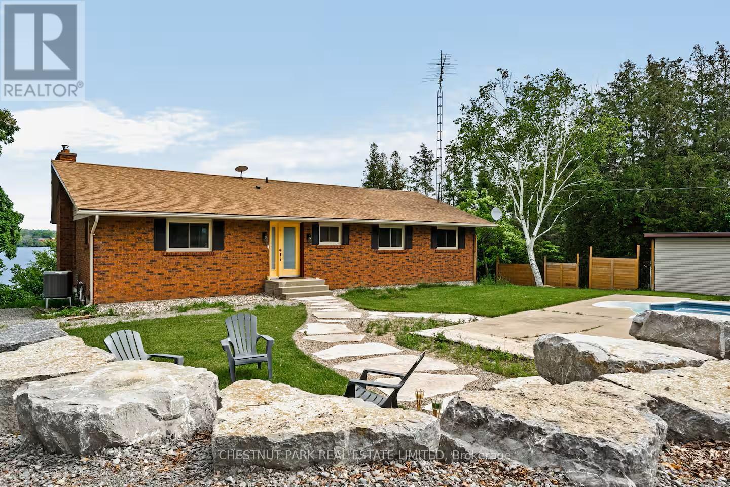 5404 County Road 1, Prince Edward County, Ontario  K0K 1T0 - Photo 1 - X12691752