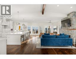 647 Royal Pine Drive, kelowna, British Columbia