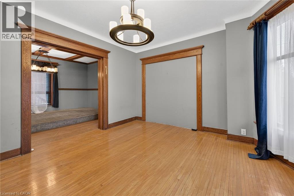 4637 Ellis Street, Niagara Falls, Ontario  L2E 1H8 - Photo 17 - 40796736