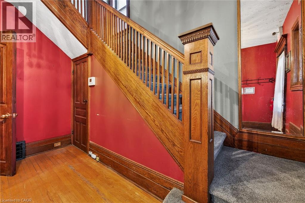 4637 Ellis Street, Niagara Falls, Ontario  L2E 1H8 - Photo 9 - 40796736