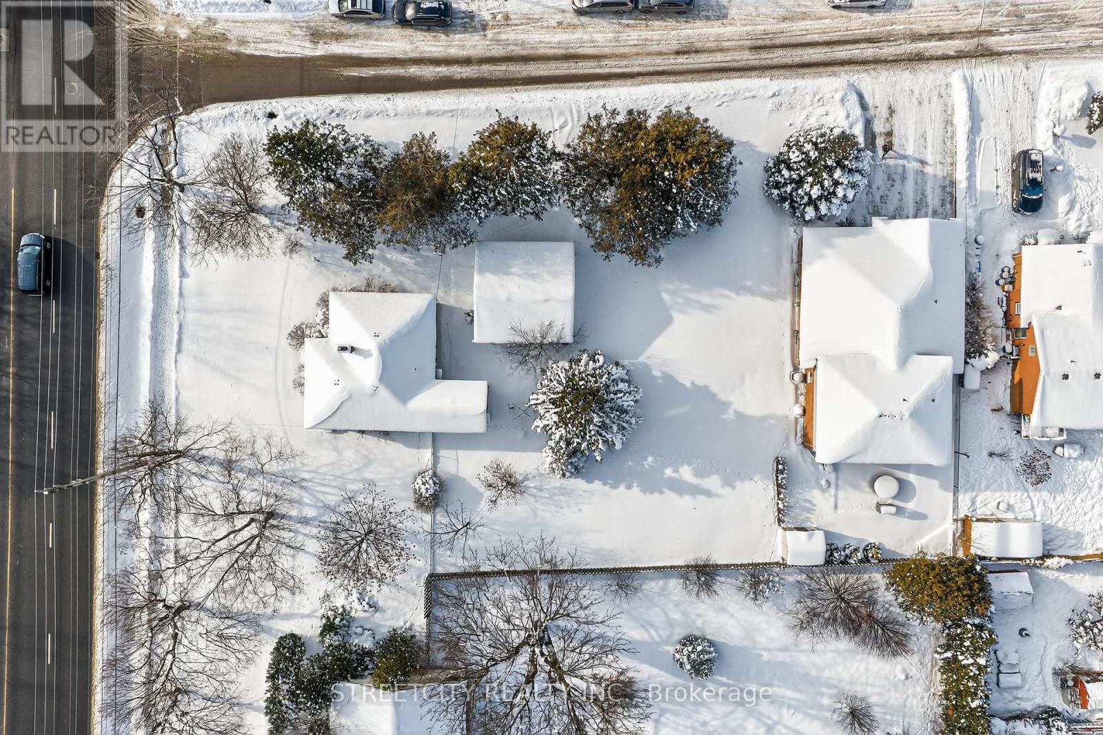 566 Southdale Road E, London South, Ontario  N6E 1A6 - Photo 20 - X12691706