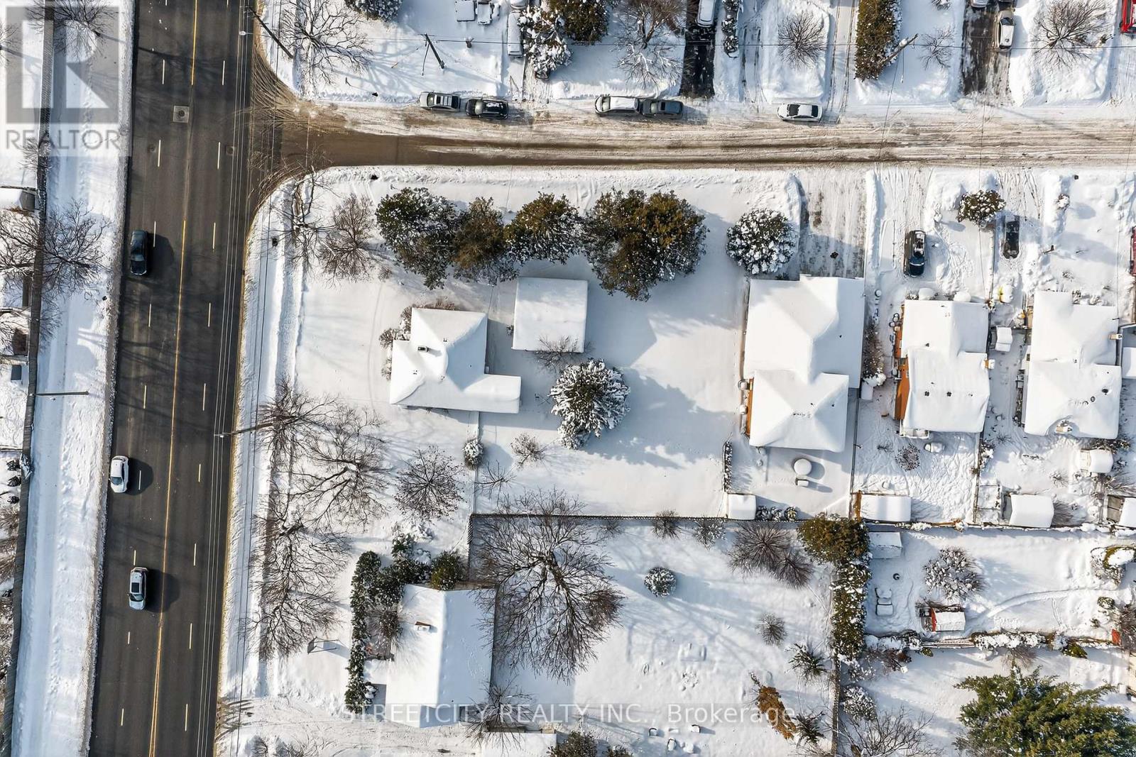 566 Southdale Road E, London South, Ontario  N6E 1A6 - Photo 21 - X12691706