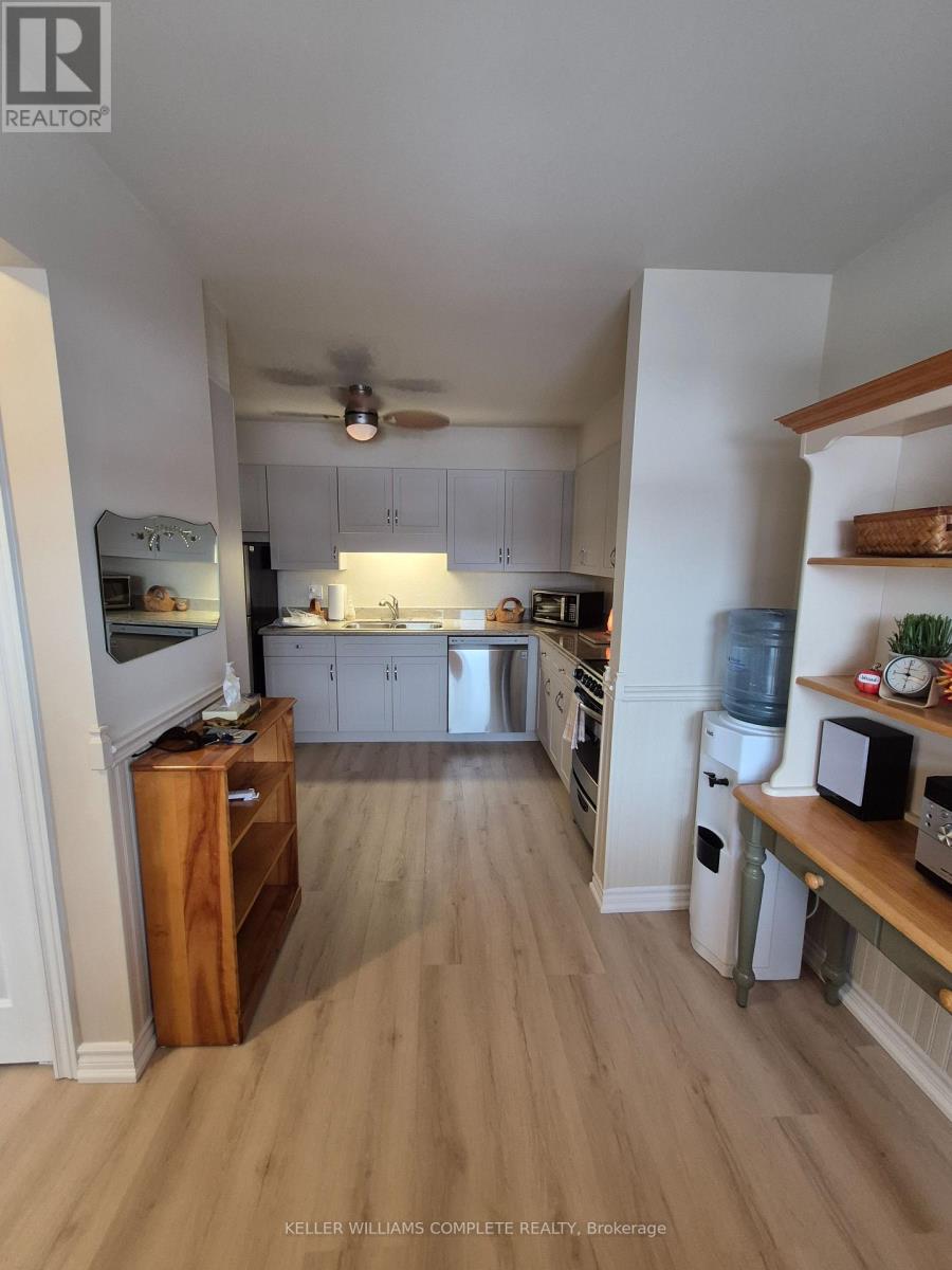 4 - 226 Vansickle Road, St. Catharines, Ontario  L2S 2S7 - Photo 5 - X12691724