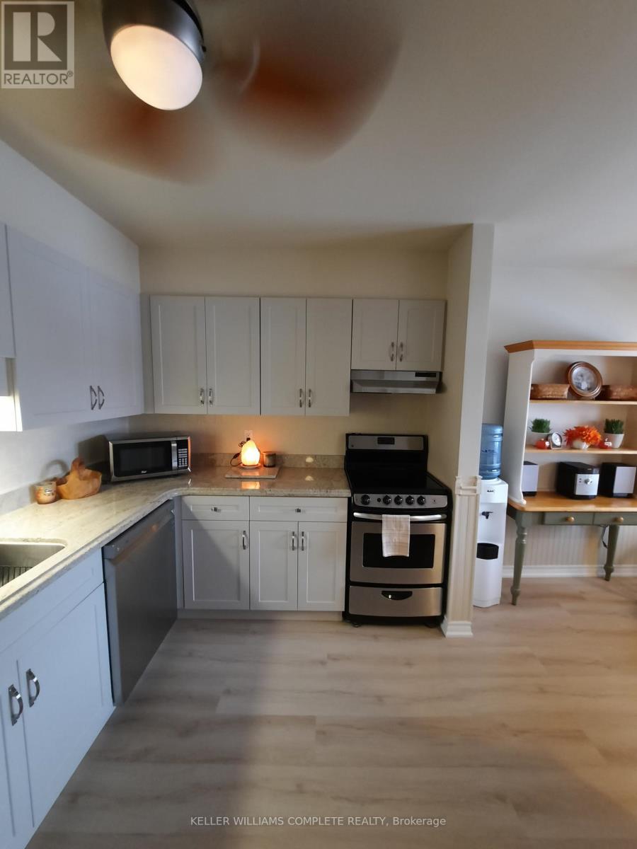 4 - 226 Vansickle Road, St. Catharines, Ontario  L2S 2S7 - Photo 7 - X12691724