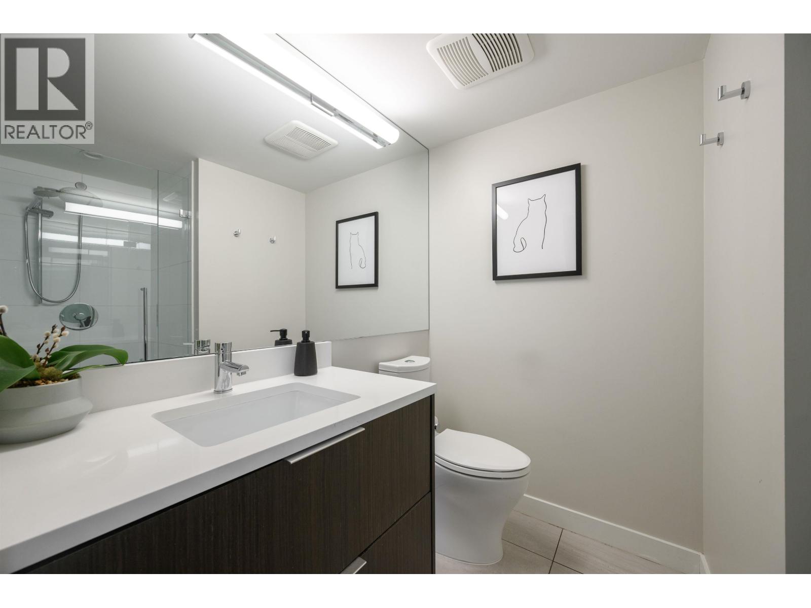 206 649 E 3rd Street, North Vancouver, British Columbia  V7L 1G6 - Photo 17 - R3078860