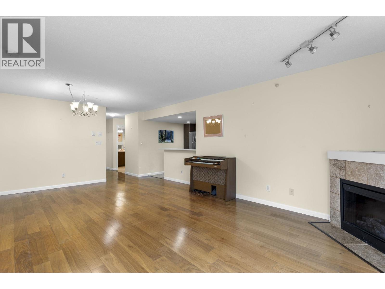 602 290 Newport Drive, Port Moody, British Columbia  V3H 5N2 - Photo 5 - R3078868