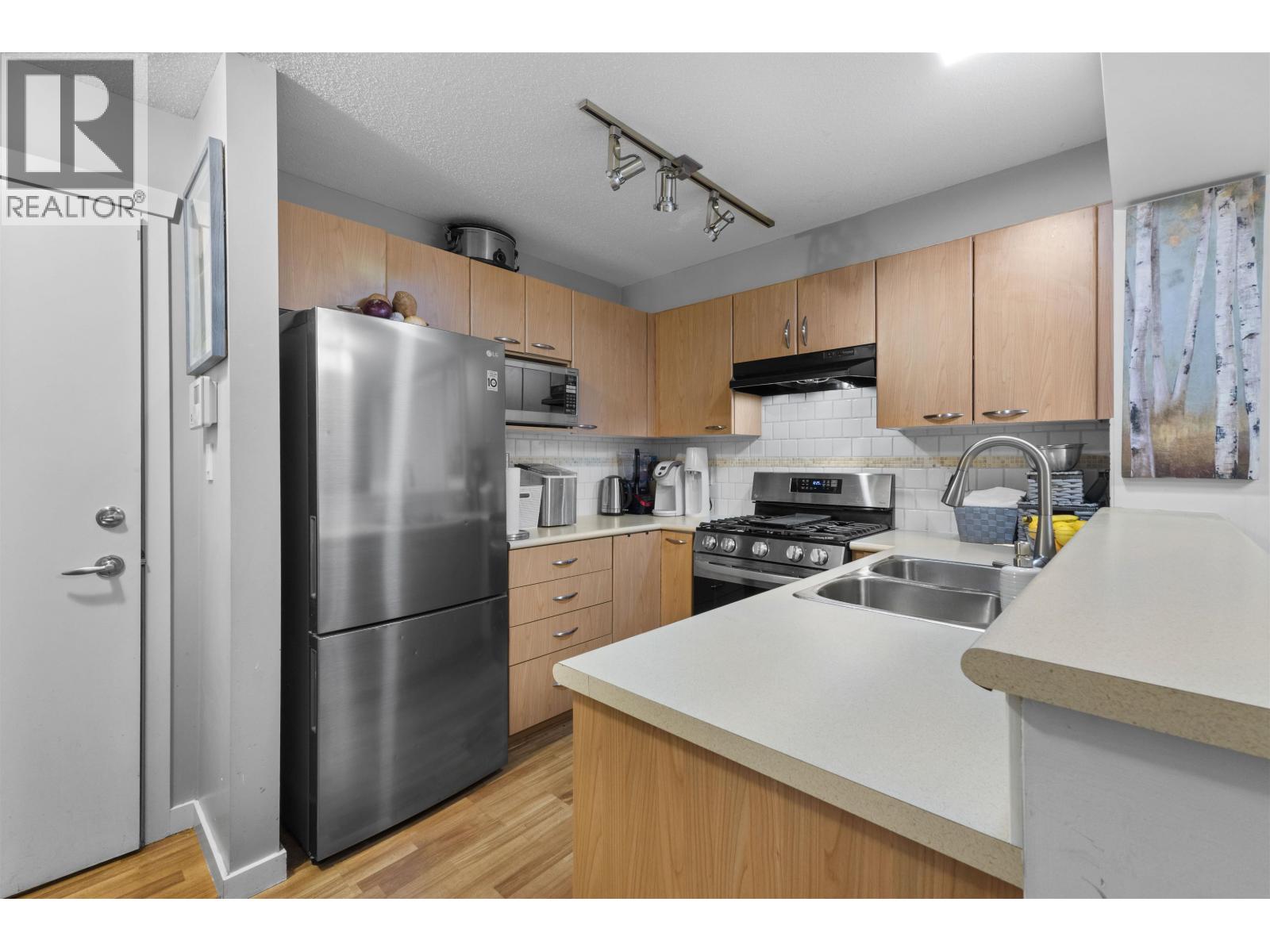 108 2958 Silver Springs Boulevard, Coquitlam, British Columbia  V3E 3R9 - Photo 6 - R3078871