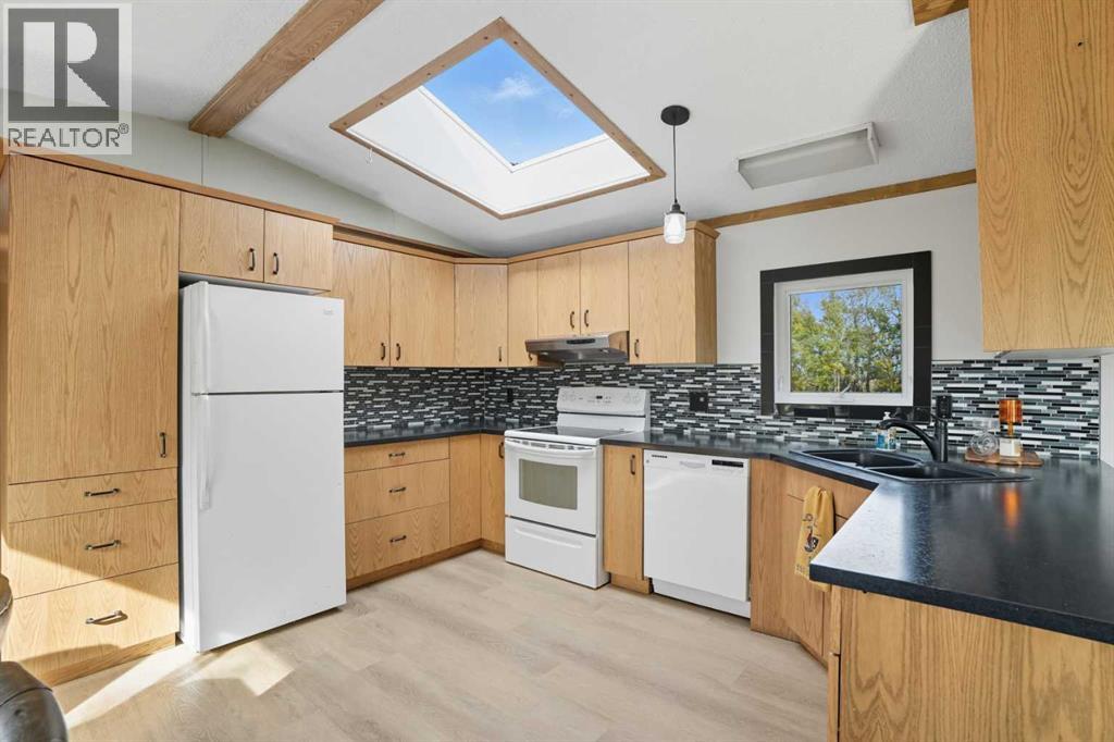 4041 Township Road 303, Rural Mountain View County, Alberta  T0M 0R0 - Photo 19 - A2262305