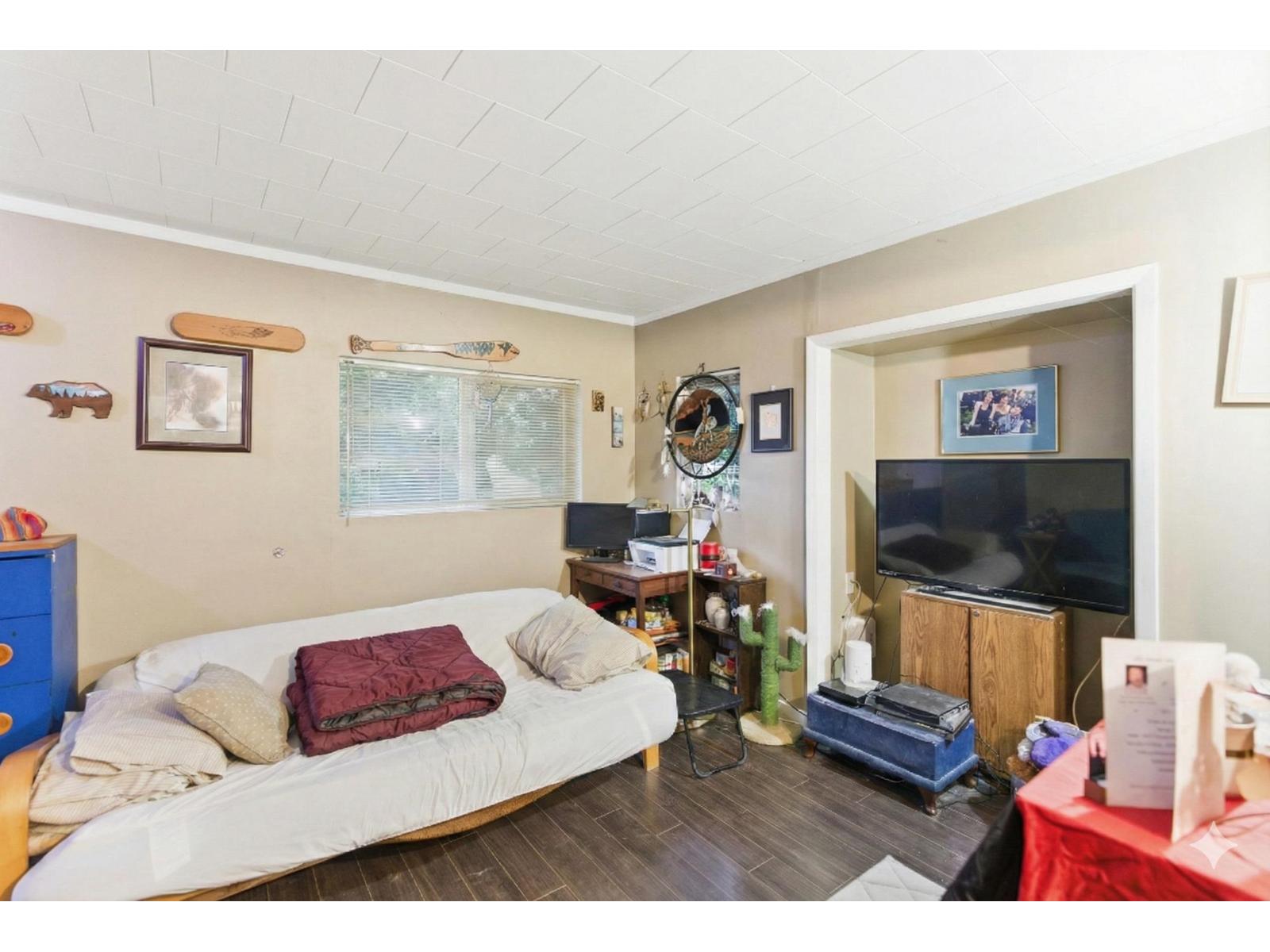 33219 7 Avenue, Mission, British Columbia  V2V 2E2 - Photo 2 - R3077754