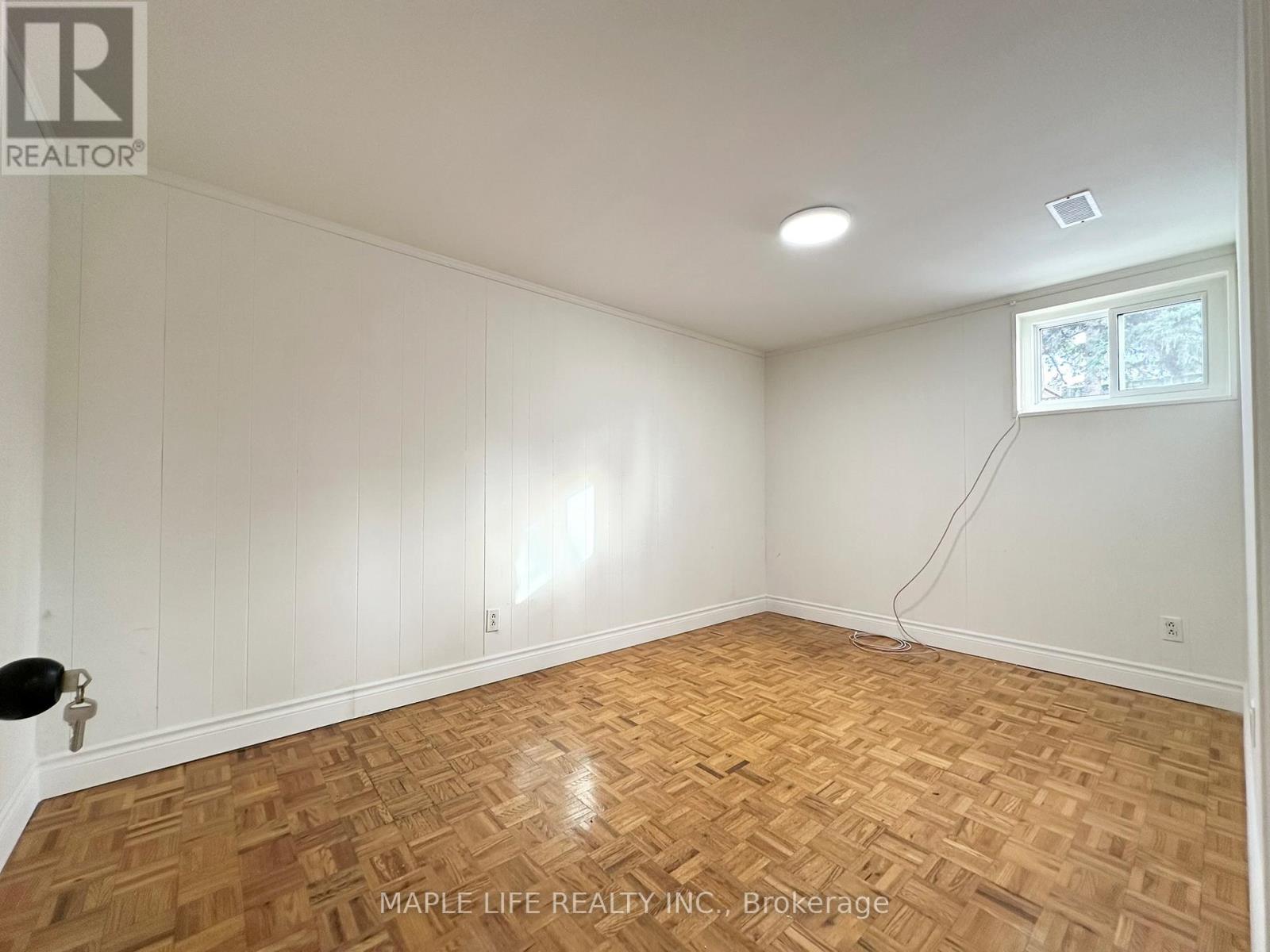 Bsmt - 15 Nymark Avenue, Toronto, Ontario  M2J 2G8 - Photo 8 - C12691690