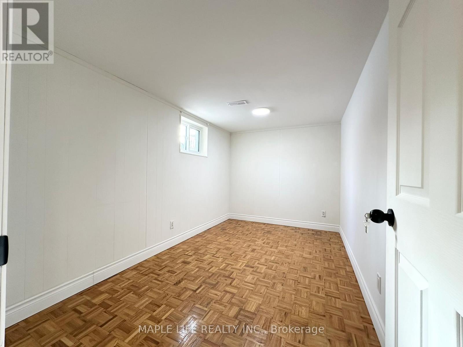 Bsmt - 15 Nymark Avenue, Toronto, Ontario  M2J 2G8 - Photo 9 - C12691690