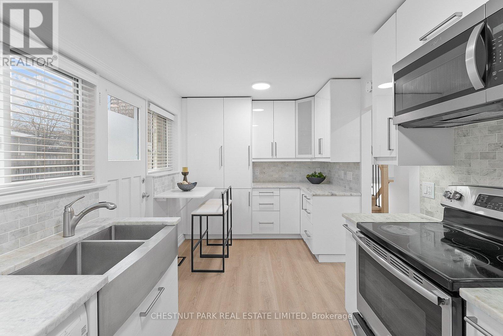 22 Marbury Crescent, Toronto, Ontario  M3A 2G2 - Photo 16 - C12691732