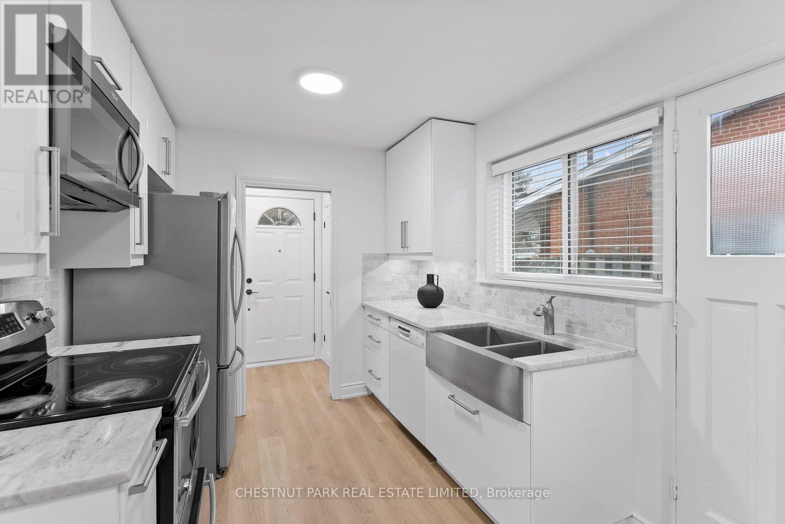 22 Marbury Crescent, Toronto, Ontario  M3A 2G2 - Photo 18 - C12691732