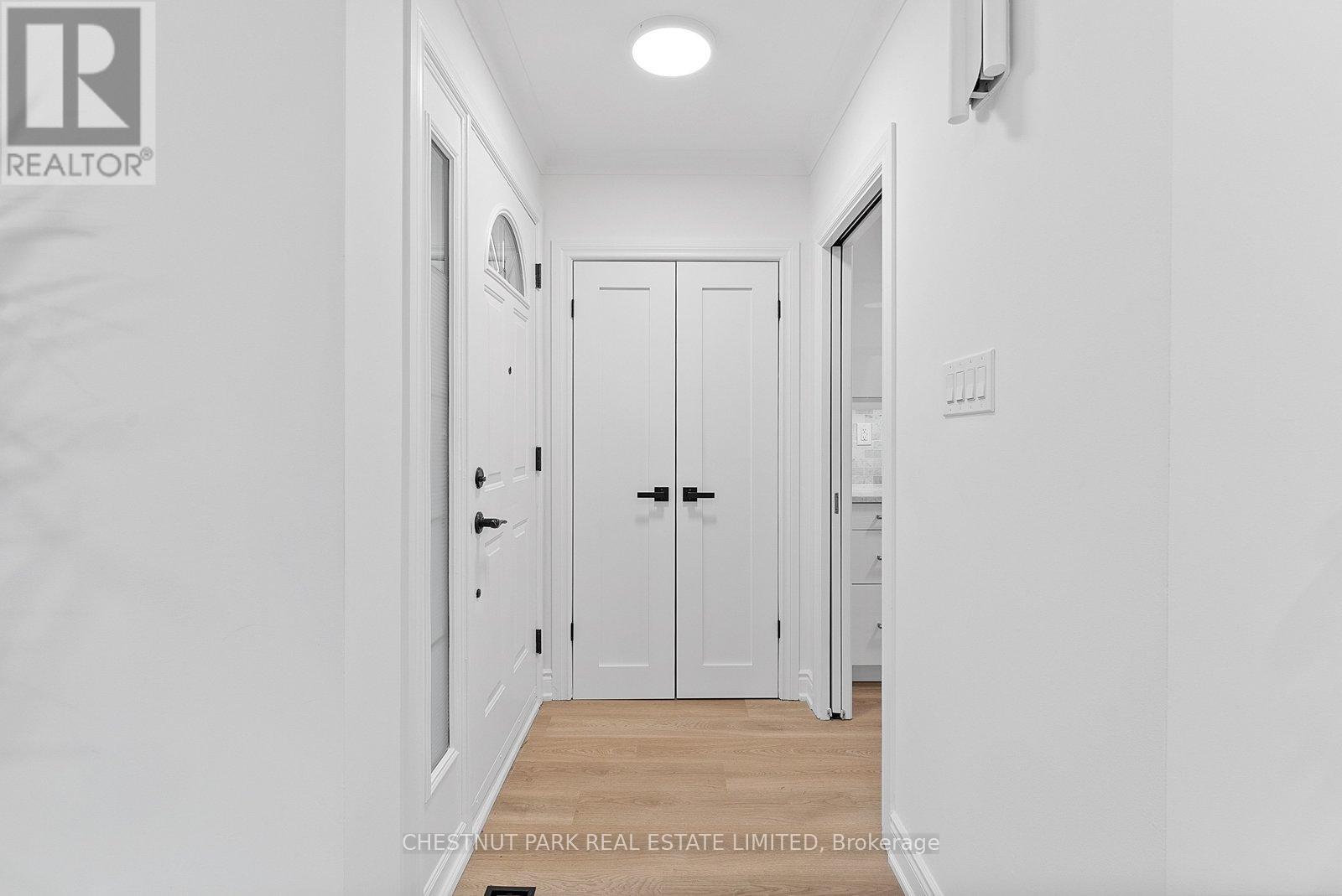 22 Marbury Crescent, Toronto, Ontario  M3A 2G2 - Photo 5 - C12691732