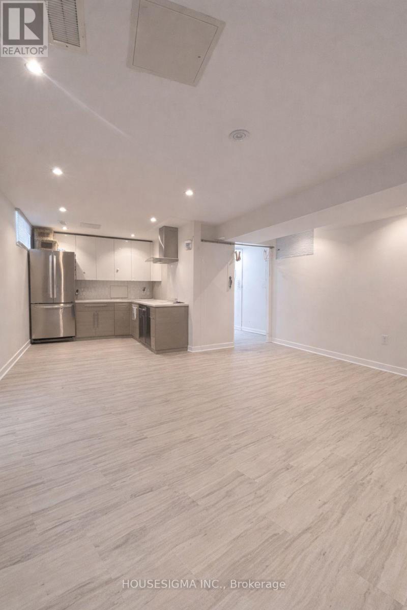 19 Savoy Avenue, Toronto, Ontario  M4C 2X4 - Photo 2 - E12691766