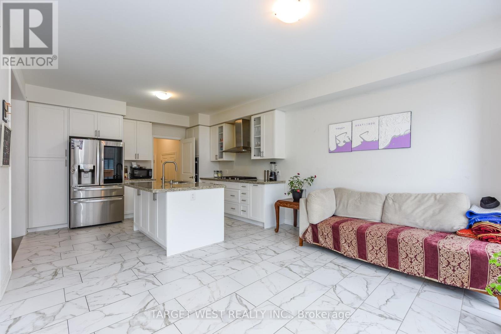 66 Minnock Street, Caledon, Ontario  L7C 4K9 - Photo 16 - W12672878