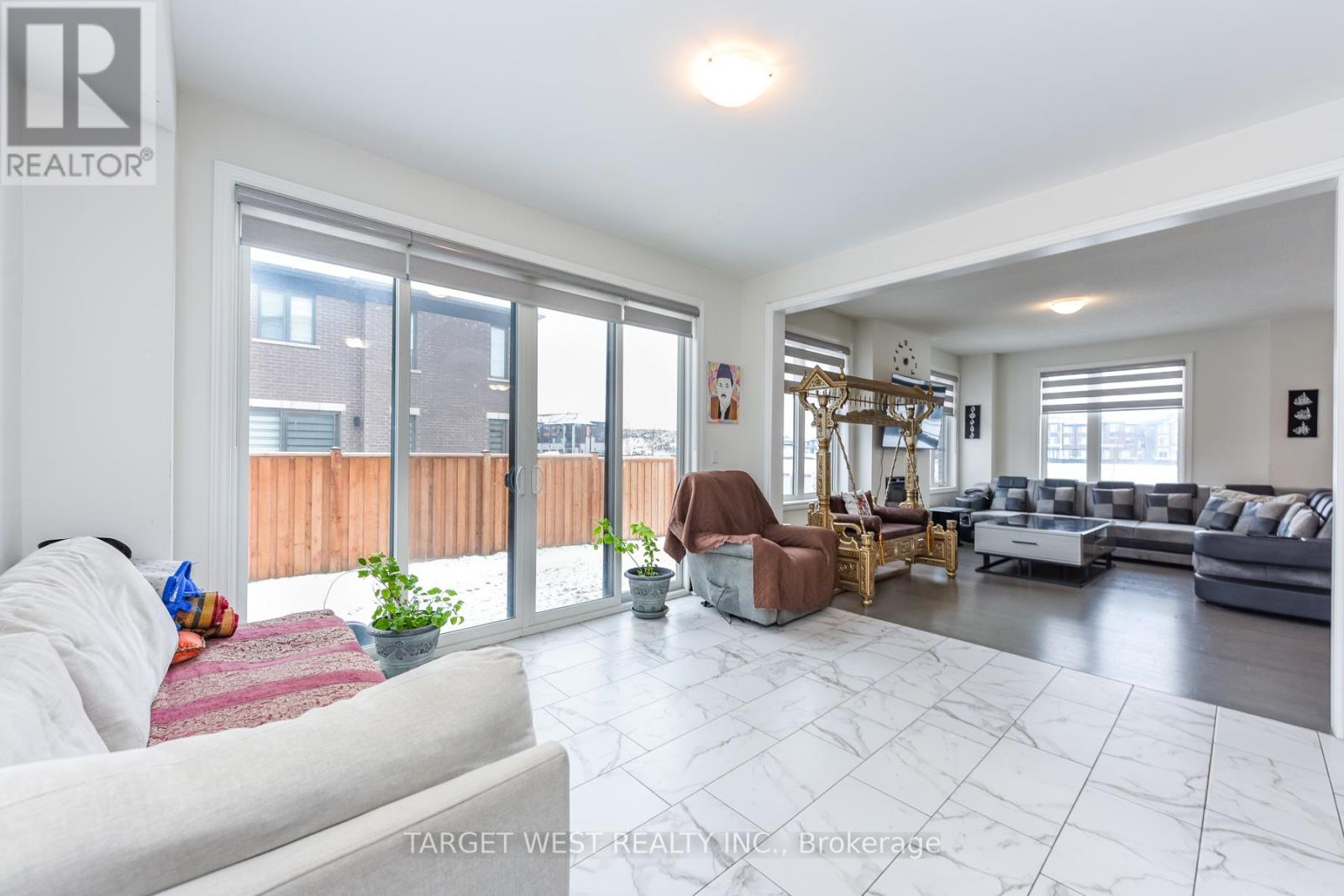 66 Minnock Street, Caledon, Ontario  L7C 4K9 - Photo 13 - W12672878