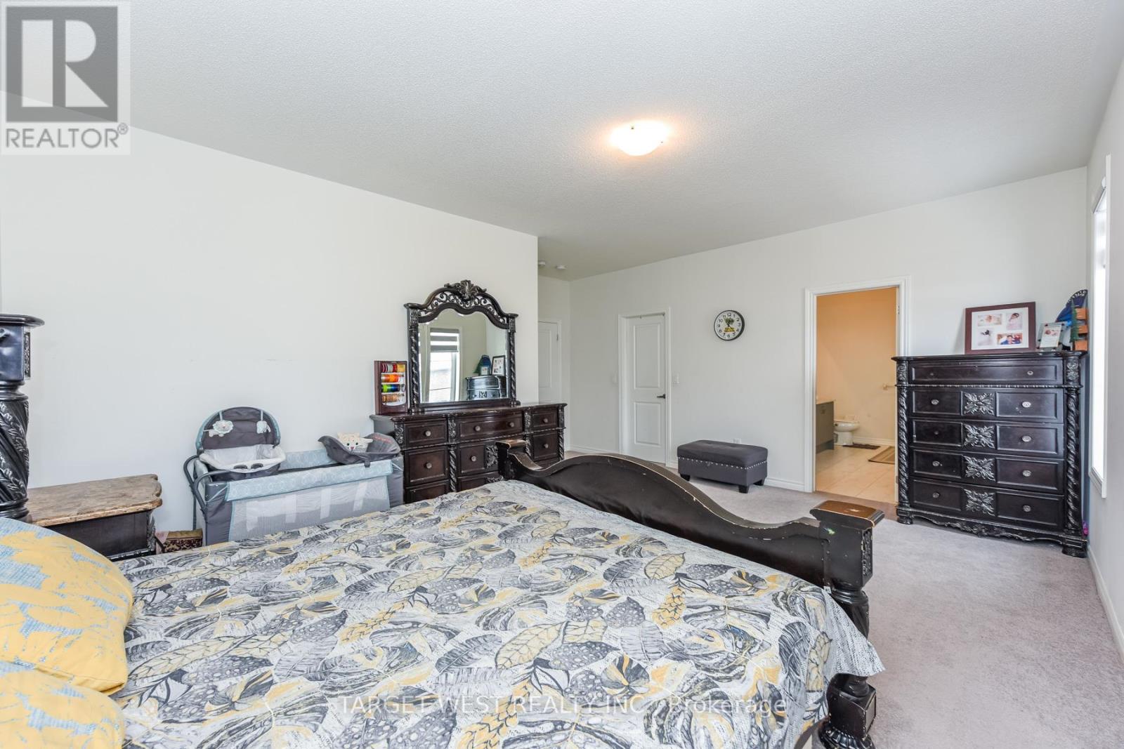 66 Minnock Street, Caledon, Ontario  L7C 4K9 - Photo 36 - W12672878