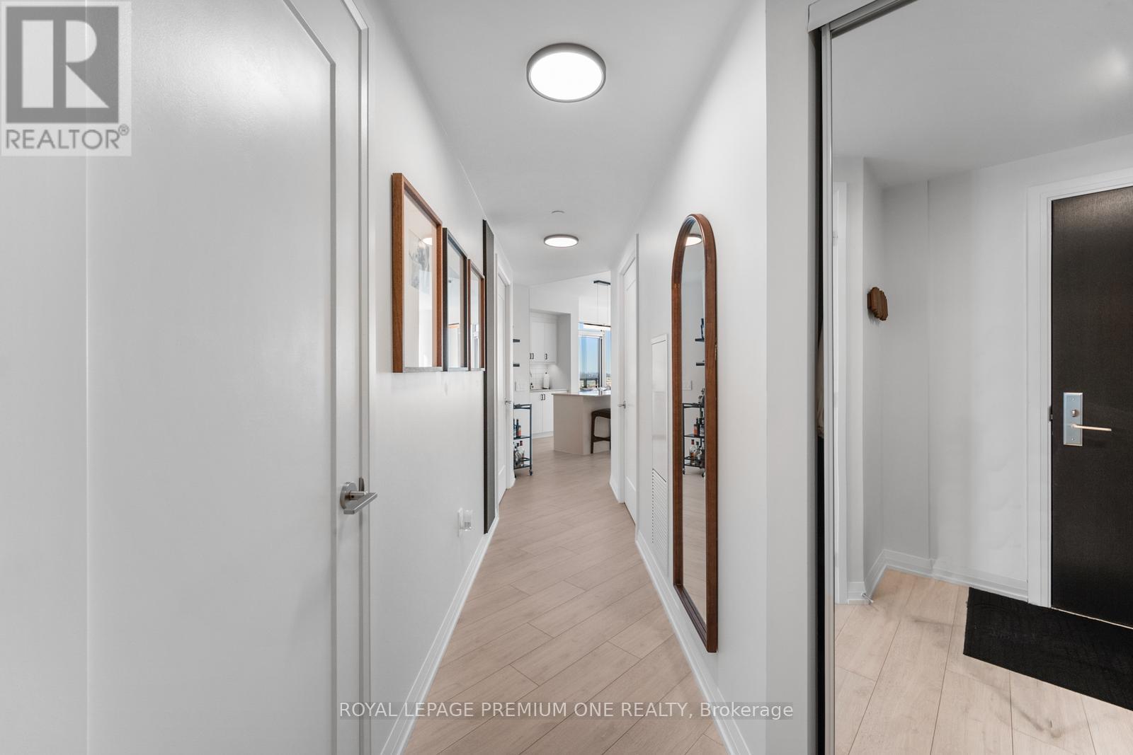 1715 - 9000 Jane Street, Vaughan, Ontario L4K 2M9 - Photo 3 - N12691782