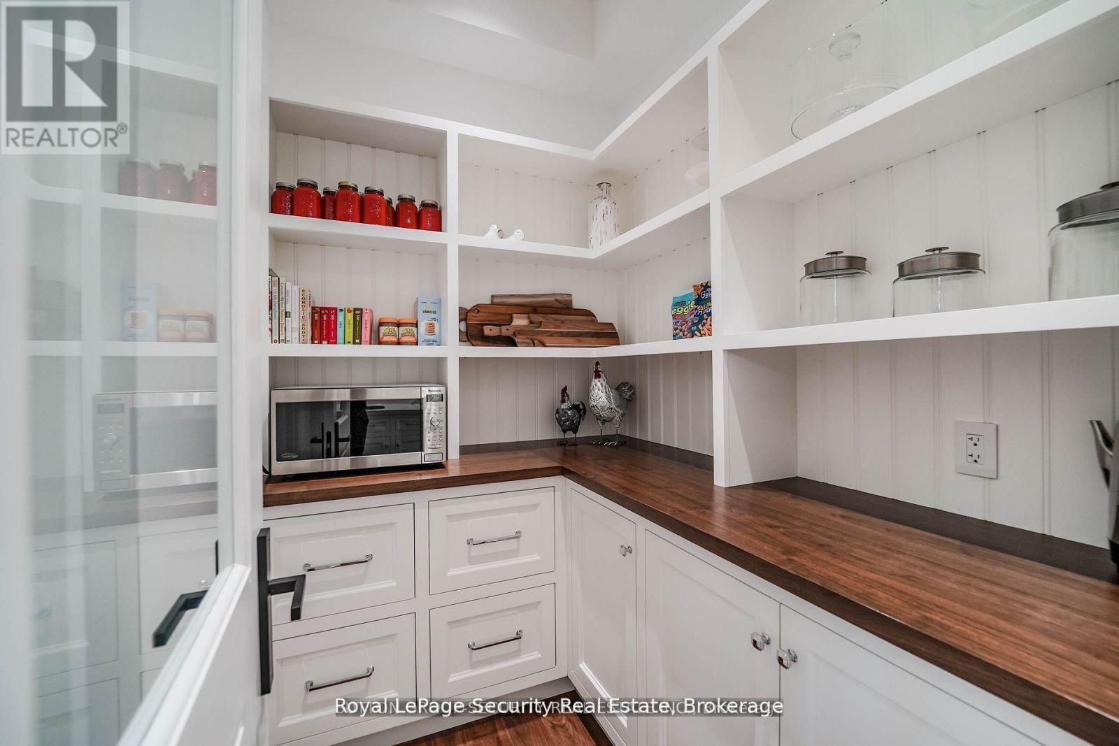 2464 15th Side Road, New Tecumseth, Ontario  L0G 1W0 - Photo 15 - N12691816