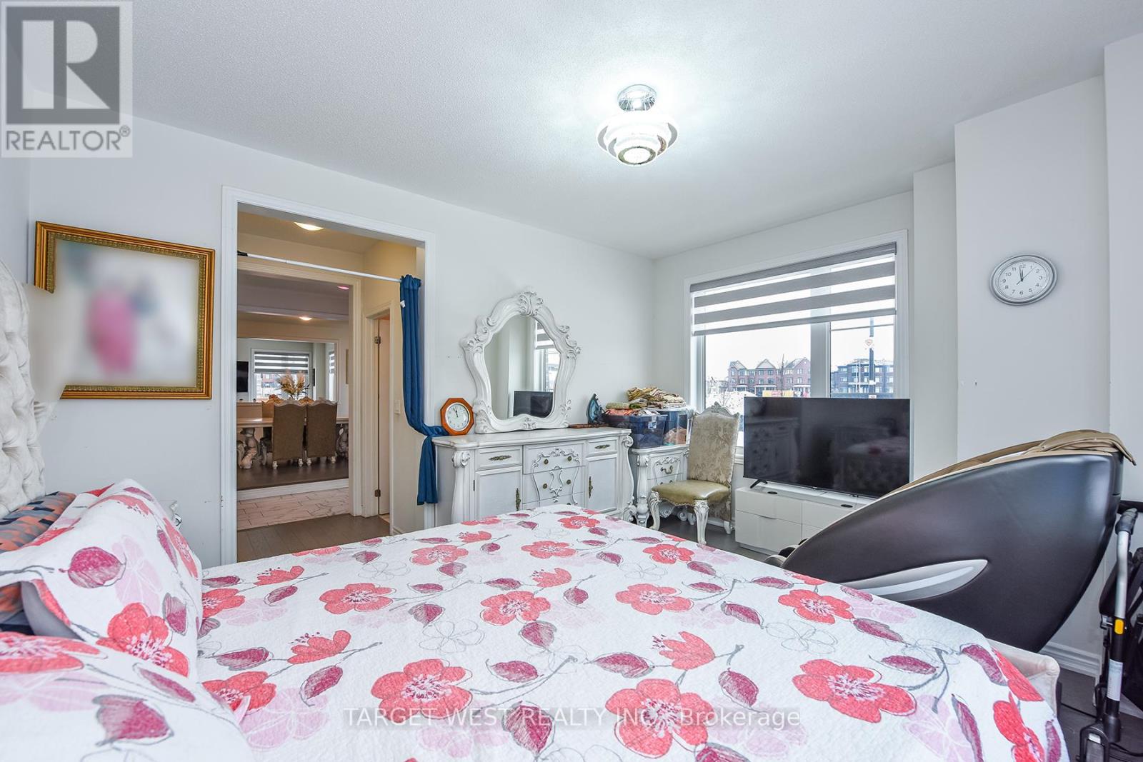 66 Minnock Street, Caledon, Ontario  L7C 4K9 - Photo 9 - W12672878