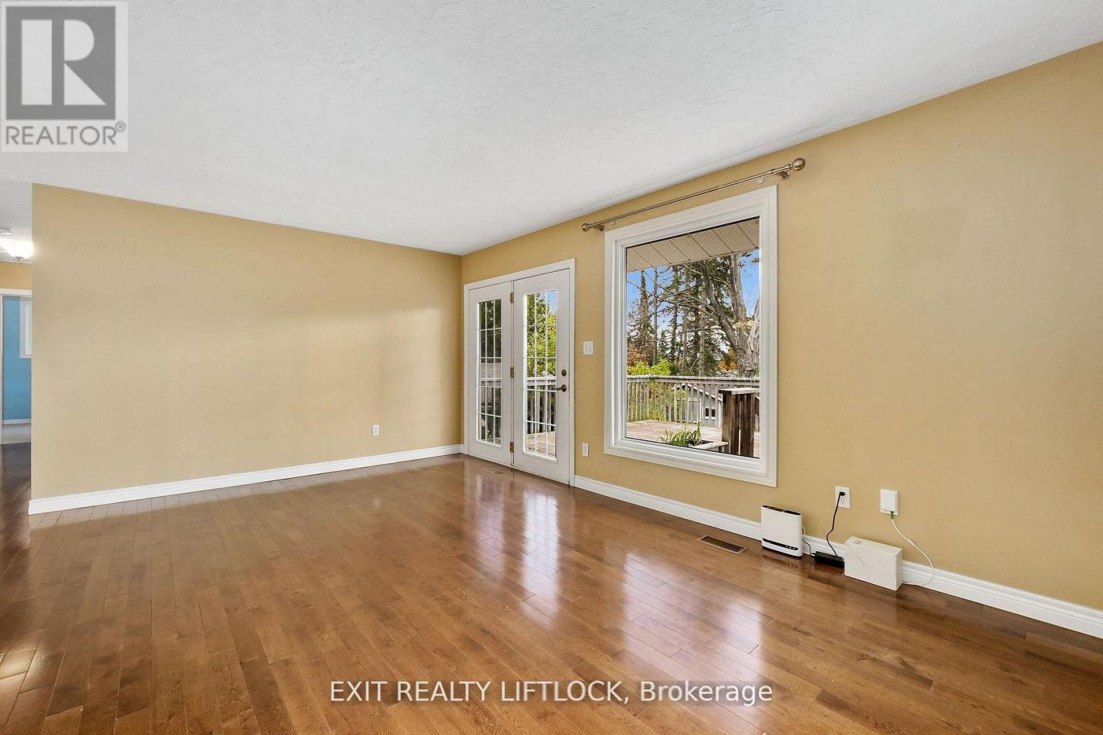 1252 Royal Drive, Peterborough, Ontario  K9H 6R5 - Photo 12 - X12686190