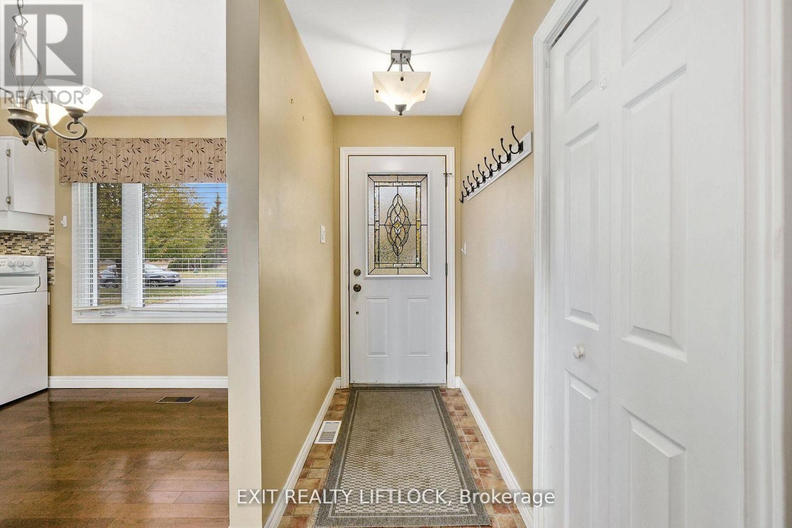 1252 Royal Drive, Peterborough, Ontario  K9H 6R5 - Photo 6 - X12686190