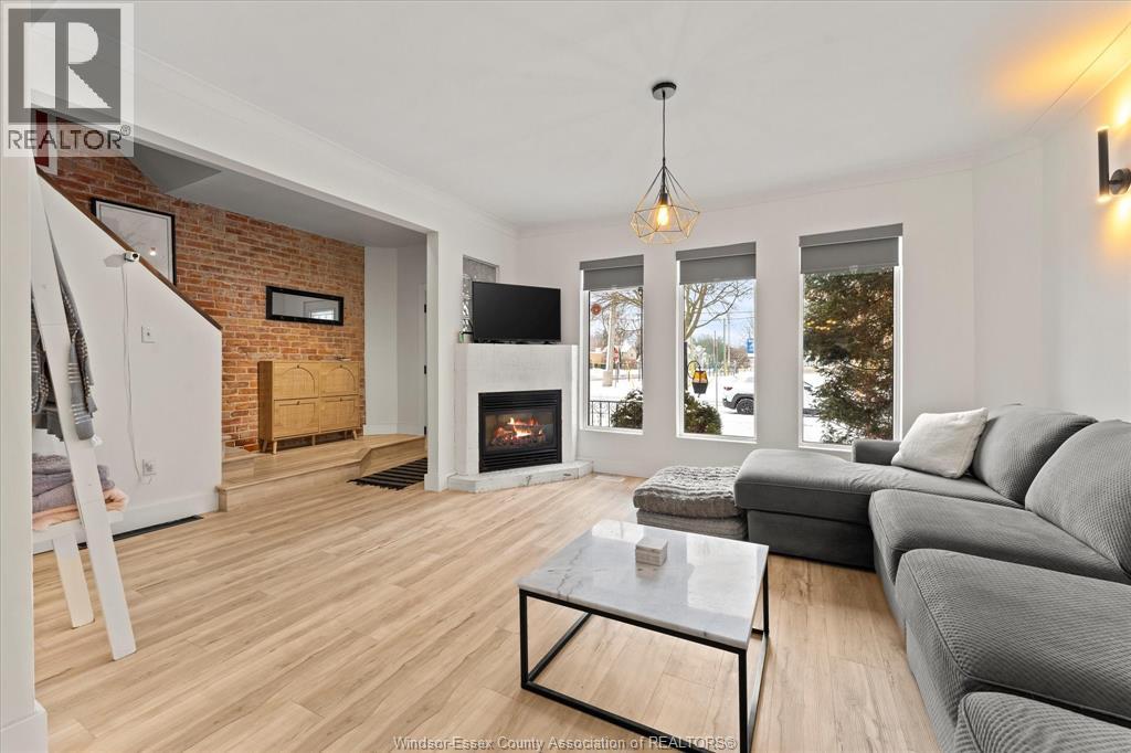 1092 Monmouth, Windsor, Ontario  N8Y 3L7 - Photo 10 - 26000978