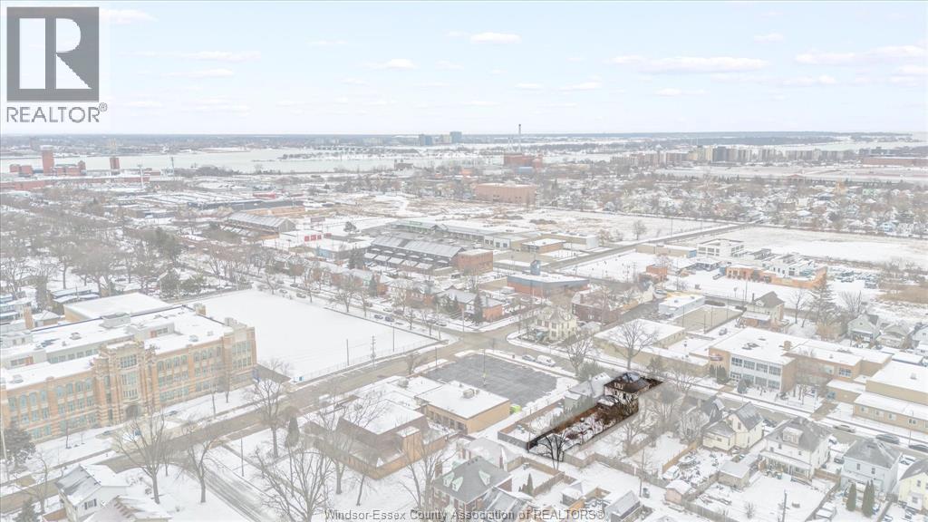 1092 Monmouth, Windsor, Ontario  N8Y 3L7 - Photo 41 - 26000978