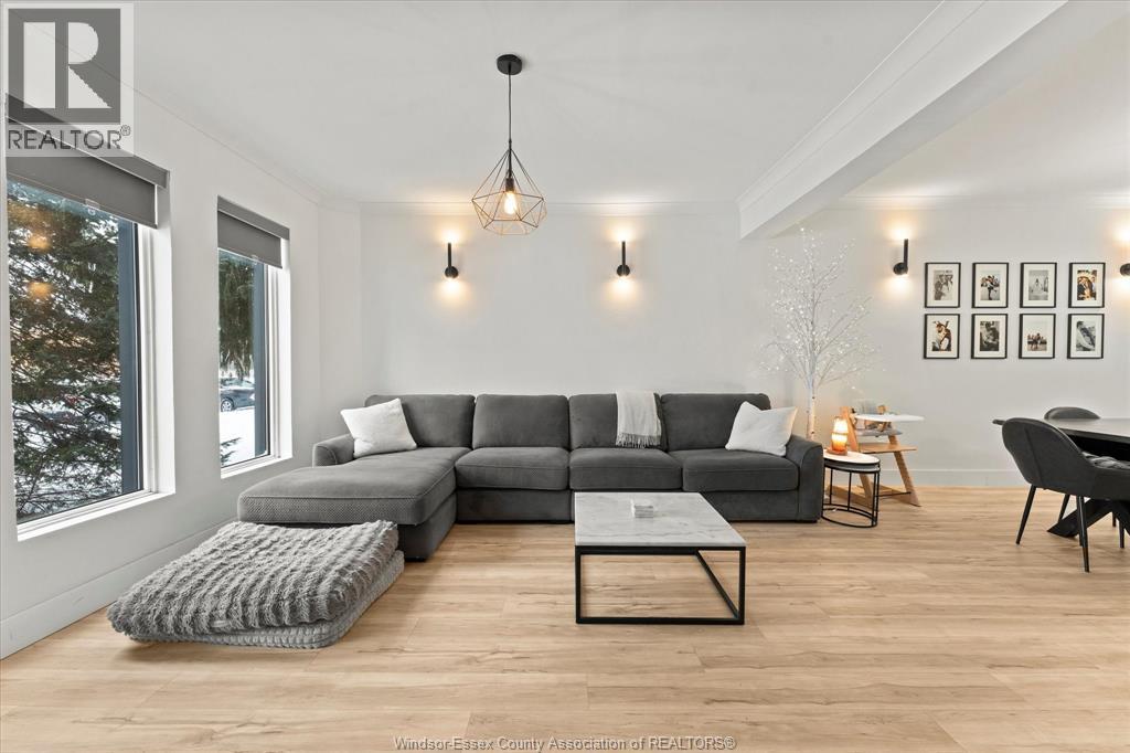 1092 Monmouth, Windsor, Ontario  N8Y 3L7 - Photo 8 - 26000978