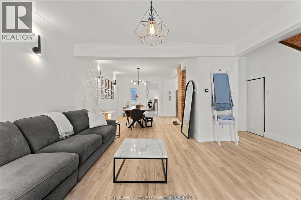 1092 Monmouth, Windsor, Ontario  N8Y 3L7 - Photo 9 - 26000978