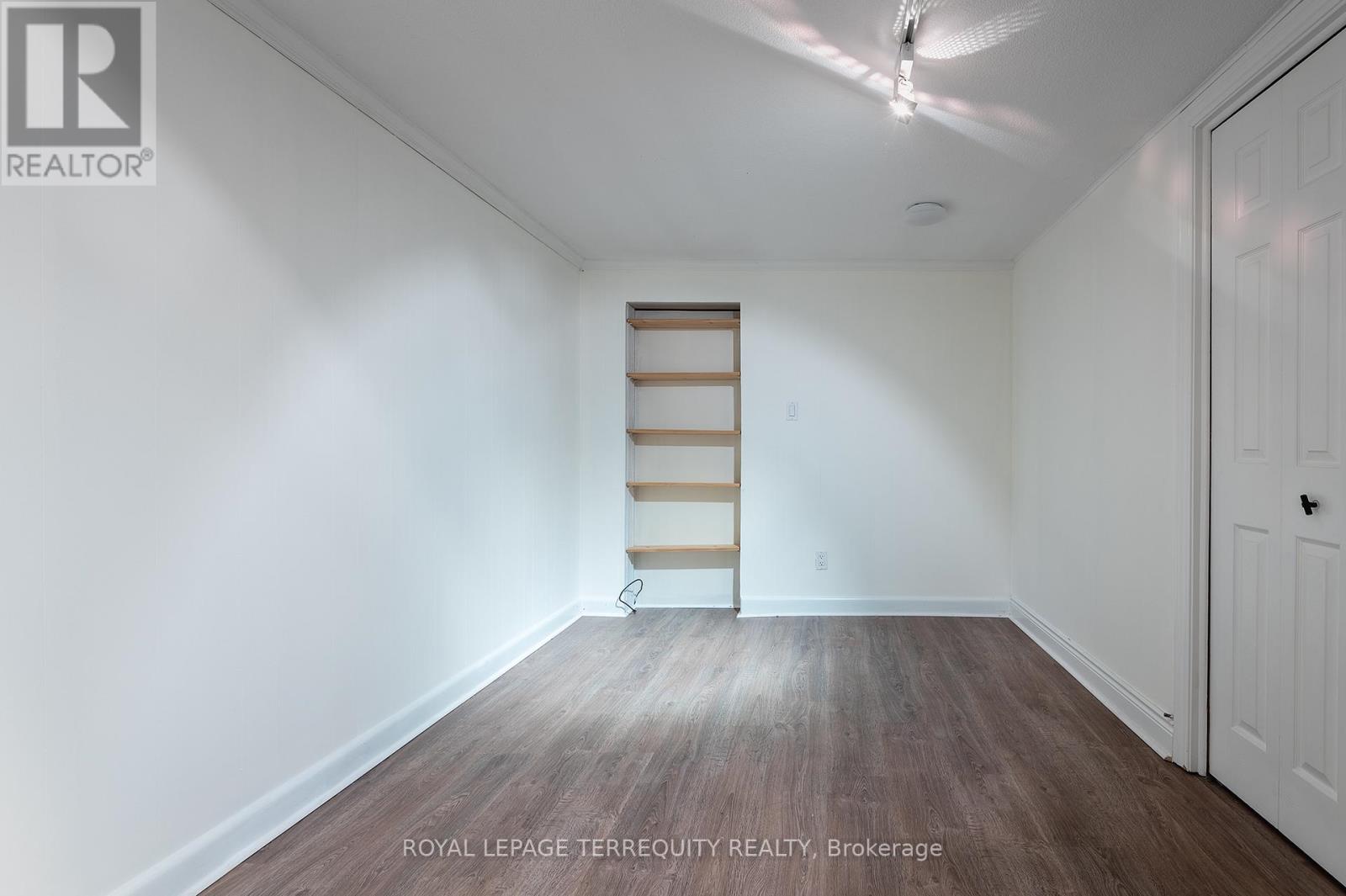 31 Rivercove Drive, Toronto, Ontario  M9B 4Y8 - Photo 28 - W12691712