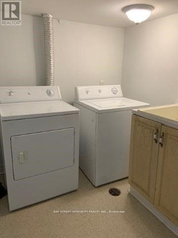 970 Briar Hill Avenue, Toronto, Ontario  M6B 1M3 - Photo 6 - W12691736