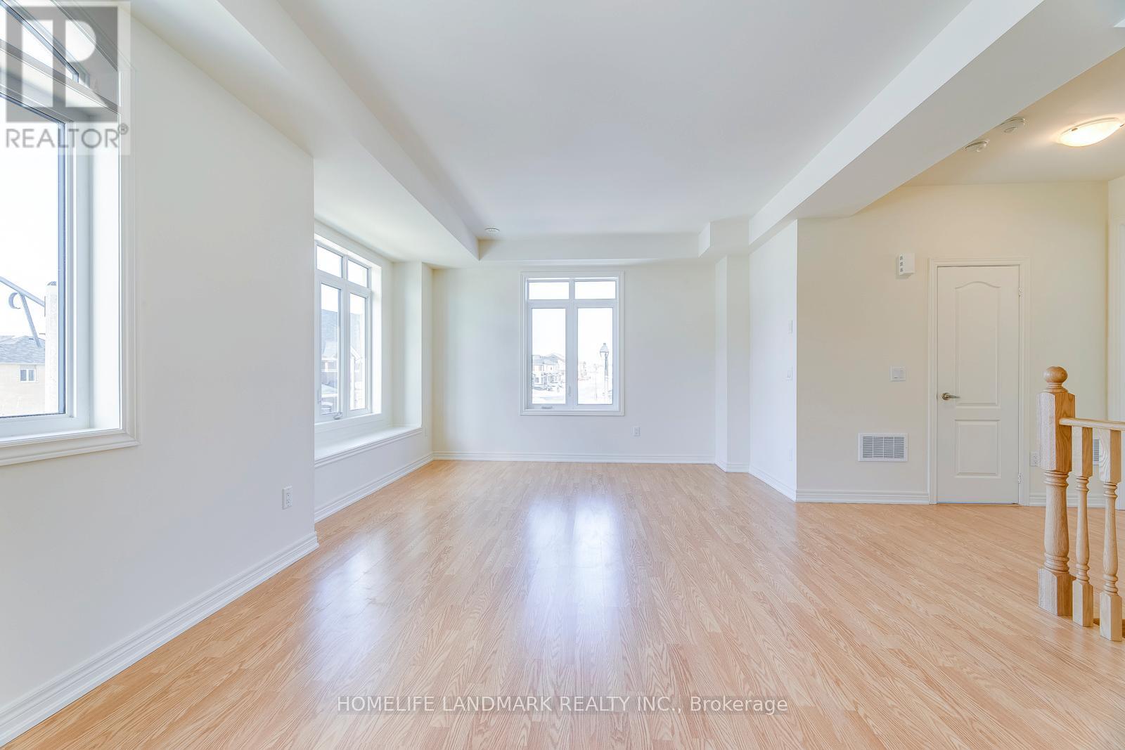 454 Silver Maple Road, Oakville, Ontario  L6H 3P5 - Photo 12 - W12691758