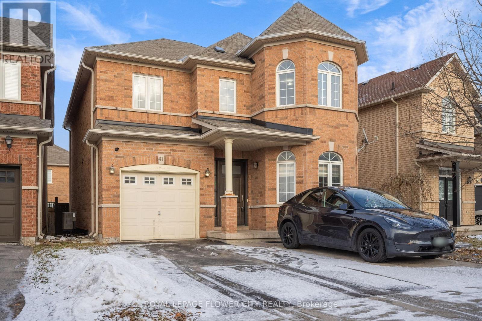 Main - 41 Watchman Road, Brampton, Ontario  L6P 2L6 - Photo 1 - W12691792